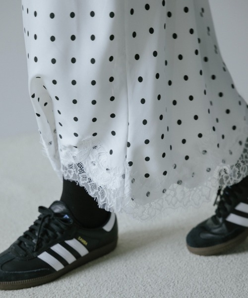 duei（デュイ）の「サテン裾レースドットスカート（スカート・レディース・ブラック/ホワイト・FREE）」の7枚目の写真