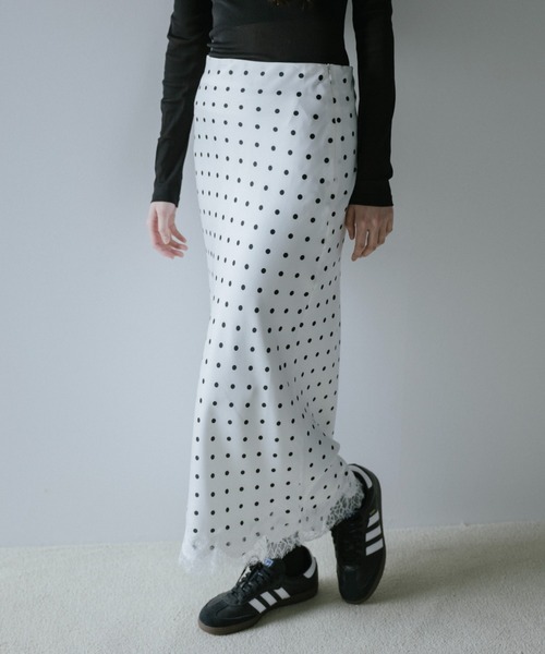 duei（デュイ）の「サテン裾レースドットスカート（スカート・レディース・ブラック/ホワイト・FREE）」の8枚目の写真
