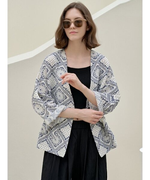 AVANT-G(アバン)の「Paisley Robe Cadigan Jacket - NAVY(その他アウター・レディース・その他・FREE)」の2枚目の写真