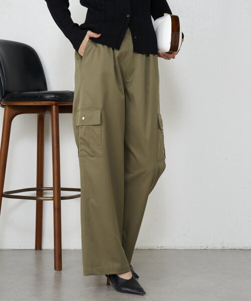 Jena espace merveilleux(ジェナ エスパスメルヴェイユ)の「ワイドカーゴパンツ(その他パンツ・レディース・ライトベージュ/チャコールグレー/カーキ・FREE)」の2枚目の写真