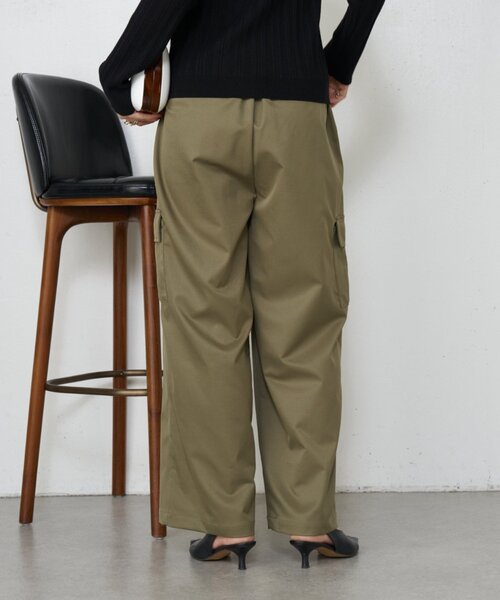 Jena espace merveilleux(ジェナ エスパスメルヴェイユ)の「ワイドカーゴパンツ(その他パンツ・レディース・ライトベージュ/チャコールグレー/カーキ・FREE)」の4枚目の写真