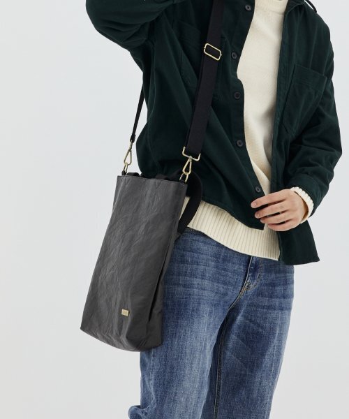 WALLAROO(ワラル)の「ワラル3wayバッグ ラファスクエア_ブラック(エコバッグ/サブバッグ・レディース・ブラック・FREE)」の4枚目の写真