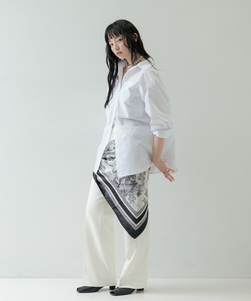GALLEST(ギャレスト)の「Timeless|ストレートフレアパンツ(その他パンツ・レディース・サックスブルー/ブラック/ライトベージュ/オフホワイト・40/38/36)」の5枚目の写真