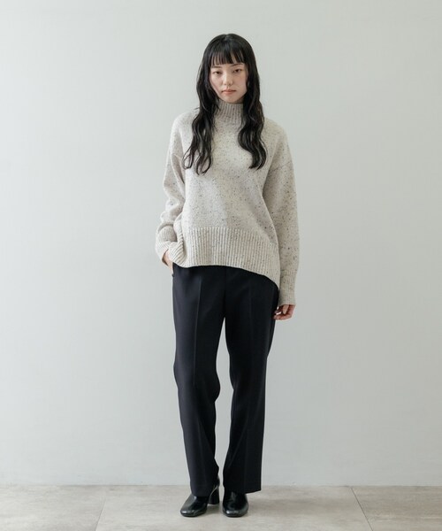 GALLEST(ギャレスト)の「Timeless|ストレートフレアパンツ(その他パンツ・レディース・サックスブルー/ブラック/ライトベージュ/オフホワイト・40/38/36)」の10枚目の写真