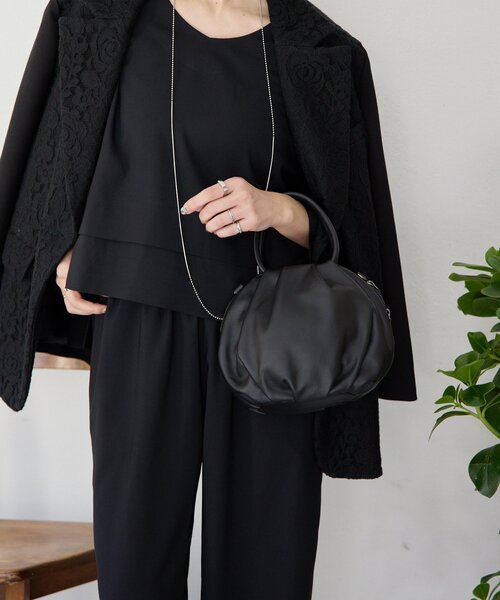 ear PAPILLONNER（イアパピヨネ）の「《uchida企画カラーあり》うめトートバッグS（ボストンバッグ・レディース・ブラック/ブルー/ブラック系その他/ベージュ系その他・FREE）」の2枚目の写真