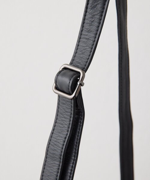 ear PAPILLONNER（イアパピヨネ）の「《uchida企画カラーあり》うめトートバッグS（ボストンバッグ・レディース・ブラック/ブルー/ブラック系その他/ベージュ系その他・FREE）」の19枚目の写真