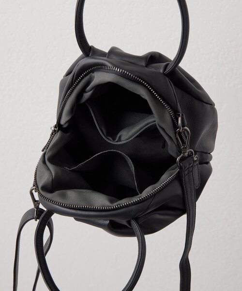 ear PAPILLONNER（イアパピヨネ）の「《uchida企画カラーあり》うめトートバッグS（ボストンバッグ・レディース・ブラック/ブルー/ブラック系その他/ベージュ系その他・FREE）」の21枚目の写真