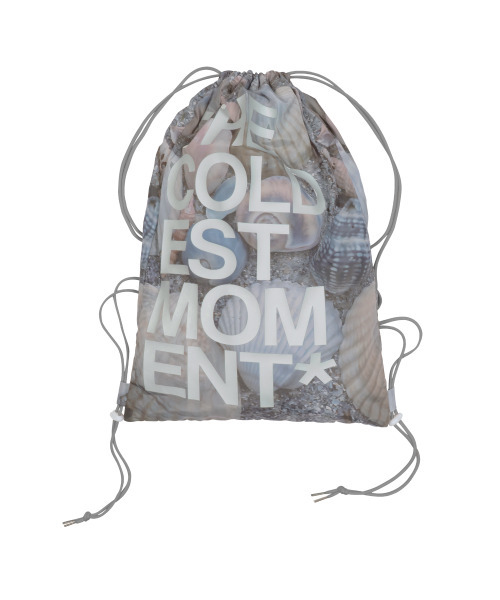 THECOLDESTMOMENT（ザコールデストモーメント）の「TCM サンドジムサック（ベージュ）（バックパック/リュック・レディース・その他・ONE SIZE）」の2枚目の写真