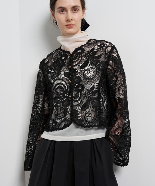LANVIN en Bleu(ランバンオンブルー)の「ペイズリーコードレースジャケット(テーラードジャケット・レディース・ブラック/ベージュ・38)」の1枚目の写真