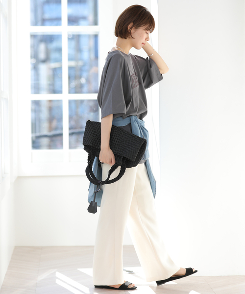 JOURNAL STANDARD relume(ジャーナルスタンダード レリューム)の「チュニックロゴT(Tシャツ/カットソー・レディース・チャコールグレー/ホワイト/ブラウン・FREE)」の6枚目の写真