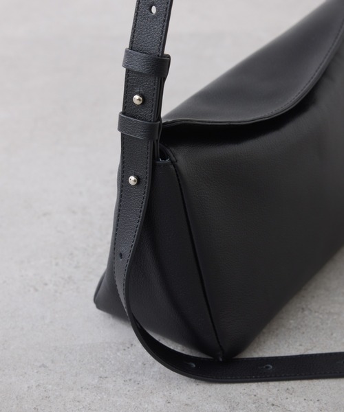 PAPILLONNER(パピヨネ)の「メタルレスレザーバッグ/WEB限定(ショルダーバッグ・レディース・ブラウン/ブラック・FREE)」の21枚目の写真