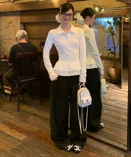 AsheKsha(アシクシャ)の「万能で可愛らしい無地の長袖ポロシャツ(シャツ/ブラウス・レディース・ホワイト・M)」の6枚目の写真