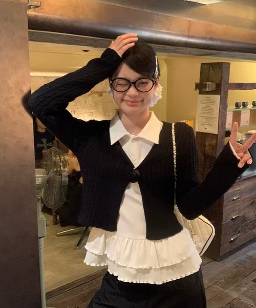 AsheKsha(アシクシャ)の「万能で可愛らしい無地の長袖ポロシャツ(シャツ/ブラウス・レディース・ホワイト・M)」の11枚目の写真