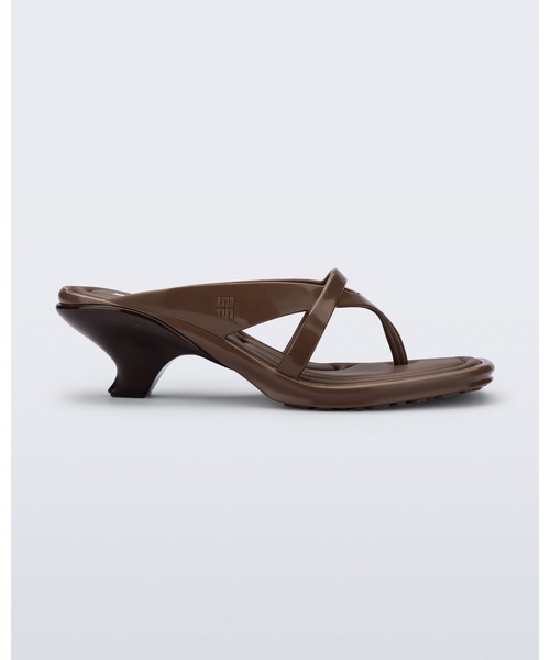 melissa(メリッサ)の「MELISSA LAYLA AD(サンダル・レディース・ブラック/ピンク/ブラウン/イエロー・35-36/39/38/37)」の13枚目の写真