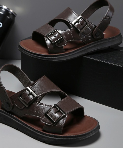 SHEPP(シープ)の「【UNISEX】フェイクレザーダブルバックル ストラップサンダル(サンダル・メンズ・ダークブラウン/ブラック・L/M)」の5枚目の写真