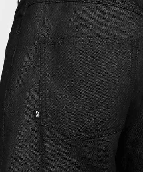 NIKE SB(ナイキエスビー)の「ナイキ SB メンズ ルーズ デニム スケートボードパンツ / Nike SB Men's Loose Denim Skate Pants IB2993-010 Black(デニムパンツ・メンズ・ブラック・26/38/36/34/32/30/28)」の6枚目の写真