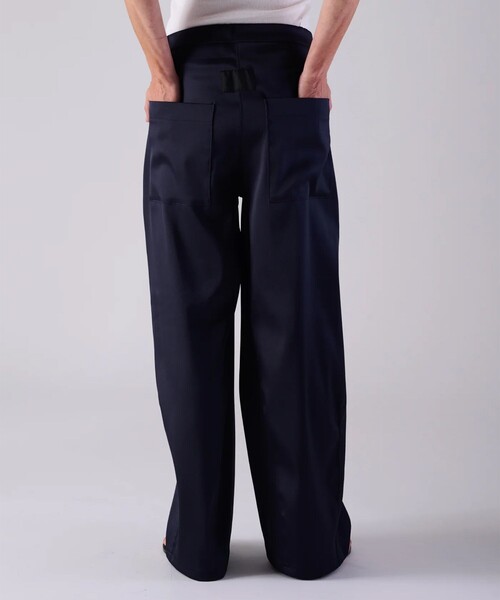 COGTHEBIGSMOKE(コグザビッグスモーク)の「【COGTHEBIGSMOKE/コグザビッグスモーク】MERCY BARREL TROUSERS/ワイドバレルレッグトラウザーズ/ワイドパンツ(その他パンツ・レディース・ネイビー・1)」の9枚目の写真