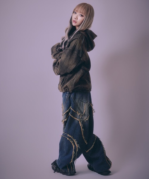 BENDER TOKYO(ベンダートウキョウ)の「【P.N UNDERGROUND】カービング切替 ショート丈 プルパーカー 裏毛 スウェット(パーカー・メンズ・ブラック/ブラウン・L/M)」の15枚目の写真