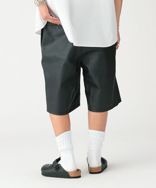 BEAMS(ビームス)の「カウレザー イージー ショートパンツ【ワイドストレートフィット】(その他パンツ・メンズ・ブラック・L/M/S/XL)」の5枚目の写真