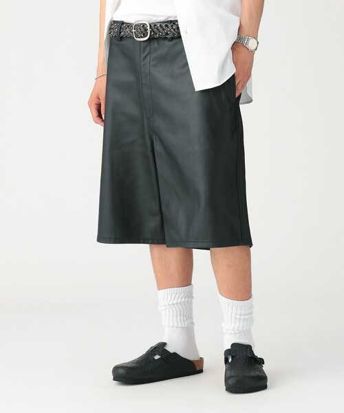 BEAMS(ビームス)の「カウレザー イージー ショートパンツ【ワイドストレートフィット】(その他パンツ・メンズ・ブラック・L/M/S/XL)」の16枚目の写真