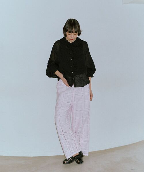 conges payes ADIEU TRISTESSE(コンジェ ペイエ アデュートリステス)の「【4月ベストセラーブランド内1位】Kanocoさんコラボ フリルブラウス(シャツ/ブラウス・レディース・チェック/オフホワイト/ブラック・38)」の12枚目の写真