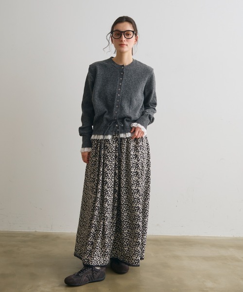 Crisp（クリスプ）の「フリルレイヤードニットカーディガン（カーディガン/ボレロ・レディース・アイボリー/ダークグレー・FREE）」の13枚目の写真