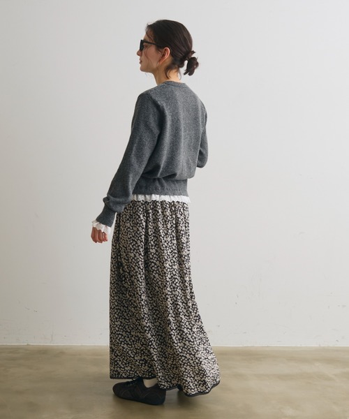 Crisp（クリスプ）の「フリルレイヤードニットカーディガン（カーディガン/ボレロ・レディース・アイボリー/ダークグレー・FREE）」の16枚目の写真