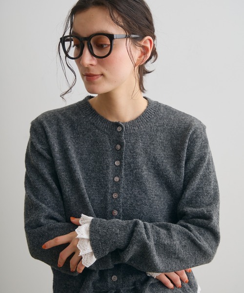 Crisp（クリスプ）の「フリルレイヤードニットカーディガン（カーディガン/ボレロ・レディース・アイボリー/ダークグレー・FREE）」の9枚目の写真
