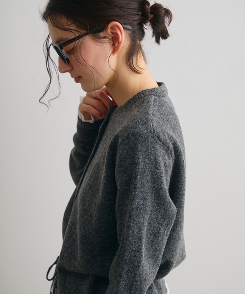 Crisp（クリスプ）の「フリルレイヤードニットカーディガン（カーディガン/ボレロ・レディース・アイボリー/ダークグレー・FREE）」の10枚目の写真