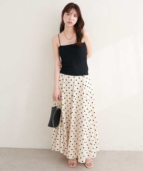 natural couture（ナチュラルクチュール）の「選べる2丈カップ付きインナー（キャミソール・レディース・オフホワイト/ブラック/ライトベージュ・MEDIUM/SMALL）」の18枚目の写真