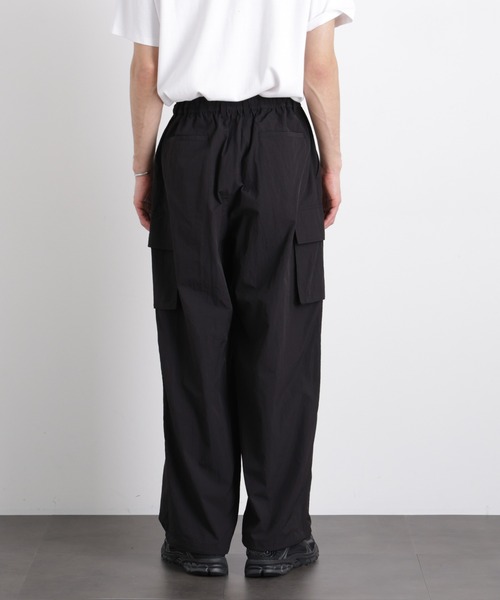 NANO universe（ナノユニバース）の「ナイロンリラックスカーゴパンツ（カーゴパンツ・メンズ・カーキ/ベージュ/ブラック・L/M/S）」の7枚目の写真