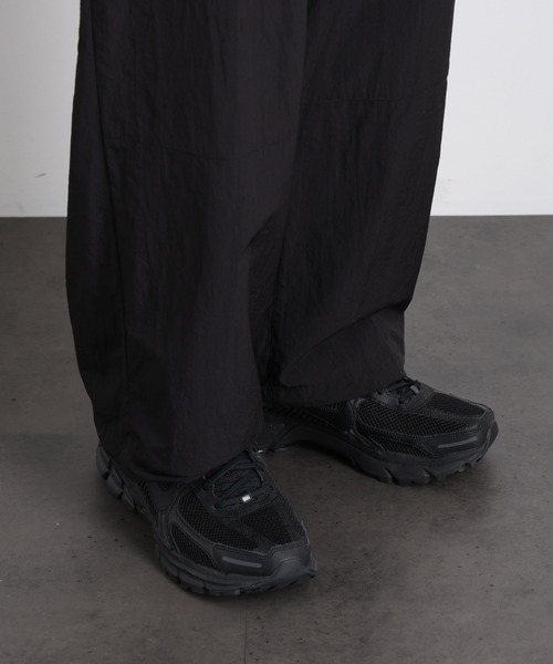 NANO universe（ナノユニバース）の「ナイロンリラックスカーゴパンツ（カーゴパンツ・メンズ・カーキ/ベージュ/ブラック・L/M/S）」の11枚目の写真