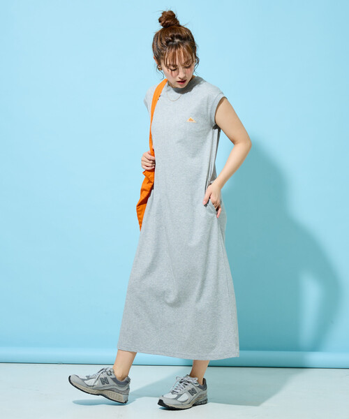 FREAK'S STORE(フリークスストア)の「限定展開 KELTY × FREAK'S STORE/ケルティ 別注 ノースリーブ フレア ワンピース(接触冷感・吸水速乾・UVカット・遮熱)(ワンピース・レディース・ブラック/オリーブ/グレー/チャコール/ベージュ・MEDIUM/SMALL)」の13枚目の写真