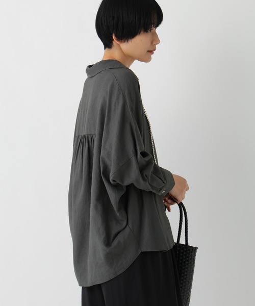 Elura(エルーラ)の「リネンブレンドスキッパーシャツ/659649(シャツ/ブラウス・レディース・ライトピンク/チャコールグレー/ブラウン/グリーン・FREE)」の6枚目の写真