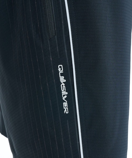 Quiksilver(クイックシルバー)の「QUIKSILVER メンズ HIGHLINE PRO 20 ボードショーツ フィットタイ 20インチ インナーショーツなしタイプ フィットタイ 20インチ<HIGHLINE> 速乾・撥水加工 【2026年春夏モデル】/サーフトランクス(水着)(水着・メンズ・ブラック・32inch/30inch)」の8枚目の写真