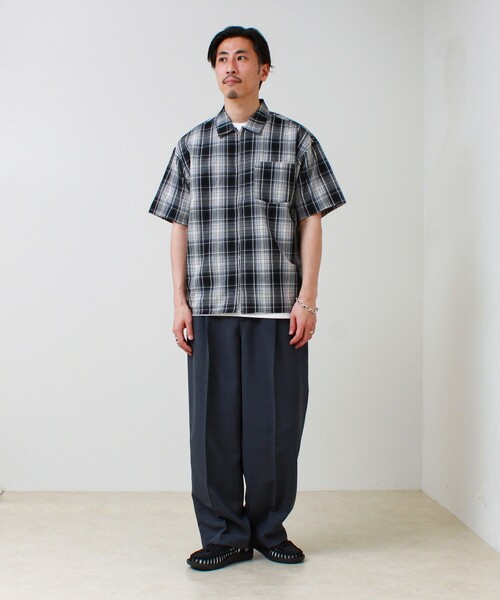 GLOSTER(グロスター)の「【軽羽織りにおすすめ】シアーチェック 半袖ZIPシャツ(シャツ/ブラウス・メンズ・グリーン系その他/ベージュ系その他/ブルー系その他6・L/M/S)」の6枚目の写真