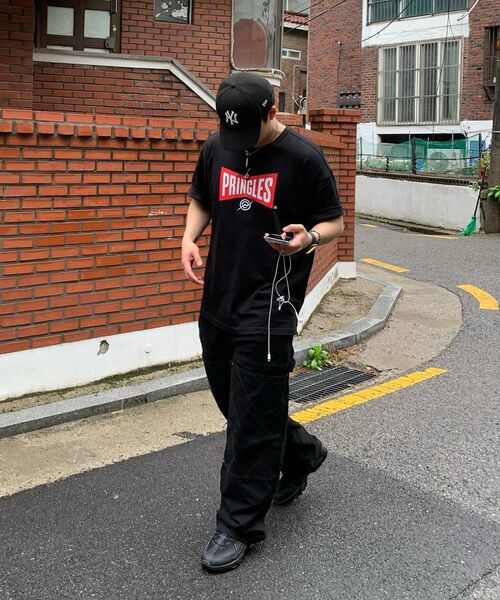 KALAPATTHAR（カラパタール）の「[PRINGLES x KALAPATTHAR] Bowtie T-Shirt - Black（Tシャツ/カットソー・メンズ・その他・X-LARGE/LARGE/MEDIUM）」の6枚目の写真