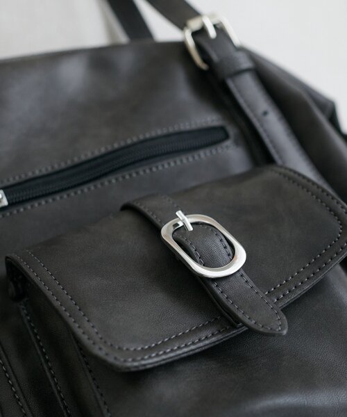 DISCOAT（ディスコート）の「アウトポケットソフトボストンバッグ（ボストンバッグ・レディース・ブラック/ベージュ・FREE）」の7枚目の写真