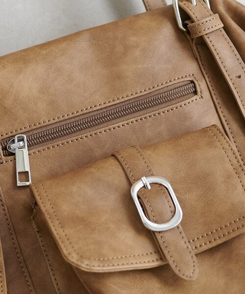 DISCOAT（ディスコート）の「アウトポケットソフトボストンバッグ（ボストンバッグ・レディース・ブラック/ベージュ・FREE）」の9枚目の写真