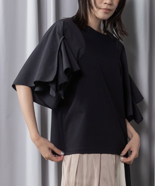 MARECHAL TERRE(マルシャルテル)の「【接触冷感 / UVカット機能付き】フレアスリーブトップス(Tシャツ/カットソー・レディース・ライトグレー/ブラック/ネイビー/オフホワイト・MEDIUM)」の1枚目の写真