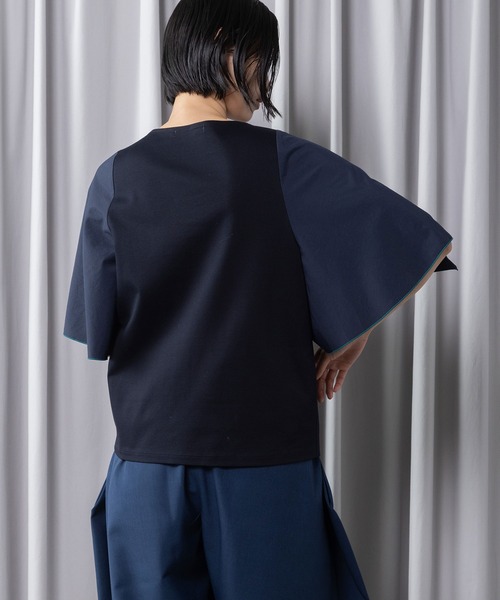 MARECHAL TERRE(マルシャルテル)の「【接触冷感 / UVカット機能付き】フレアスリーブトップス(Tシャツ/カットソー・レディース・ライトグレー/ブラック/ネイビー/オフホワイト・MEDIUM)」の6枚目の写真