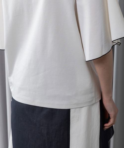 MARECHAL TERRE(マルシャルテル)の「【接触冷感 / UVカット機能付き】フレアスリーブトップス(Tシャツ/カットソー・レディース・ライトグレー/ブラック/ネイビー/オフホワイト・MEDIUM)」の18枚目の写真