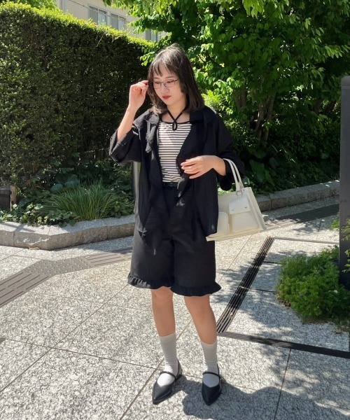 idem(イデム)の「frill tuck half pants / 裾フリルハーフパンツ(その他パンツ・レディース・グレー/ブラック・FREE)」の11枚目の写真