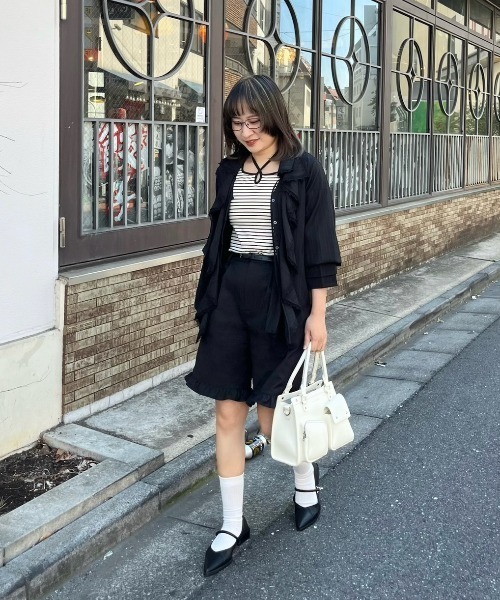 idem(イデム)の「frill tuck half pants / 裾フリルハーフパンツ(その他パンツ・レディース・グレー/ブラック・FREE)」の9枚目の写真