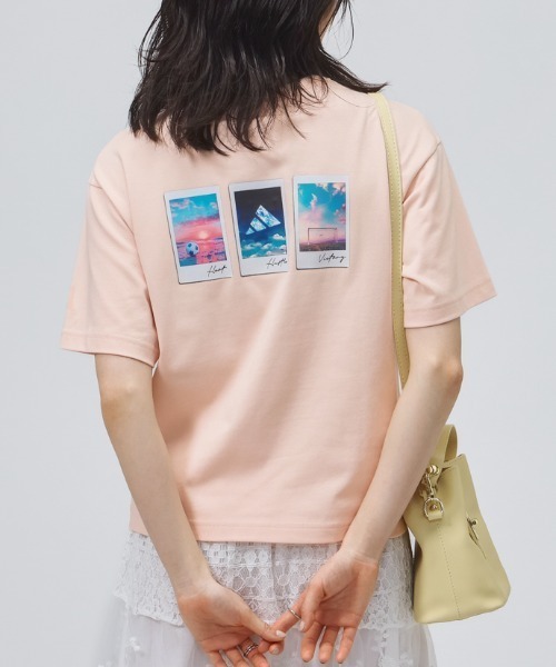 adidas(アディダス)の「【別注】アディダス adidas フォト グラフィック サマー Tシャツ 限定コラボ(Tシャツ/カットソー・レディース・ブラック/ホワイト/スモークピンク・M/L/XL/S)」の3枚目の写真