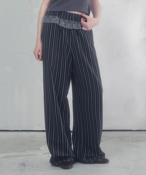 Vivacious(ビバシャス)の「エリスストライプレースパンツ_2カラー(その他パンツ・レディース・ブラック/ブラウン・SMALL/MEDIUM)」の3枚目の写真
