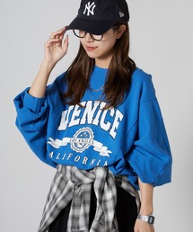 Raglan-Sleeve Fishtail Design Arch Logo Sweatshirt / ラグランスリーブ フィッシュテールデザイン アーチロゴスウェット トレーナー 秋 秋服 2026年秋冬