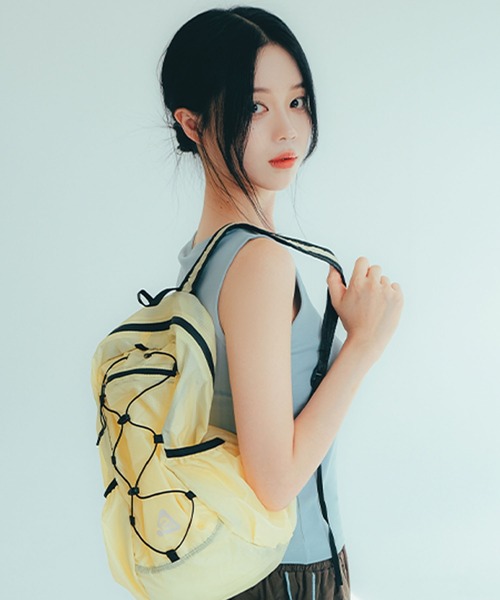 HEISAN(ハイサン)の「◇HEISAN◇ブランド直輸入正規品/折りたためる/パッカブル/大容量/超軽量 コンパクト ポケット バッグ V2 (M) ULTRA-LIGHT COMPACT POCKET BAG V2 (M)(バックパック/リュック・レディース・ブラック/ライトブルー/グレー/レモンイエロー/ブルー系その他・M)」の1枚目の写真