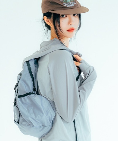 HEISAN(ハイサン)の「◇HEISAN◇ブランド直輸入正規品/折りたためる/パッカブル/大容量/超軽量 コンパクト ポケット バッグ V2 (M) ULTRA-LIGHT COMPACT POCKET BAG V2 (M)(バックパック/リュック・レディース・ブラック/ライトブルー/グレー/レモンイエロー/ブルー系その他・M)」の13枚目の写真