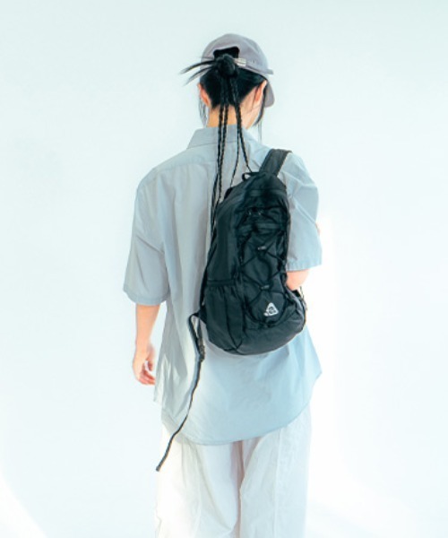 HEISAN(ハイサン)の「◇HEISAN◇ブランド直輸入正規品/折りたためる/パッカブル/大容量/超軽量 コンパクト ポケット バッグ V2 (M) ULTRA-LIGHT COMPACT POCKET BAG V2 (M)(バックパック/リュック・レディース・ブラック/ライトブルー/グレー/レモンイエロー/ブルー系その他・M)」の8枚目の写真
